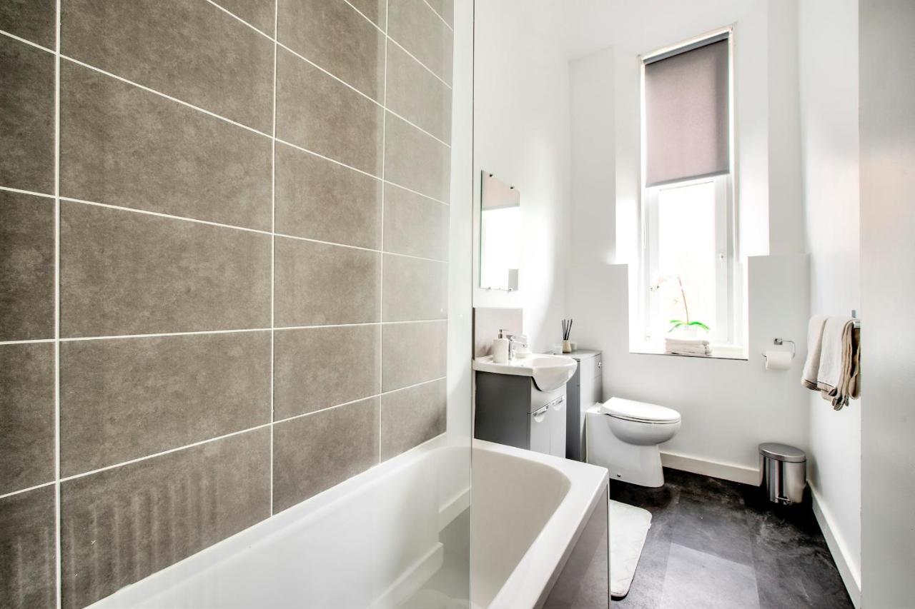 Apartament Pass The Keys Stylish 2 Bed In Heart Of West End Glasgow Zewnętrze zdjęcie